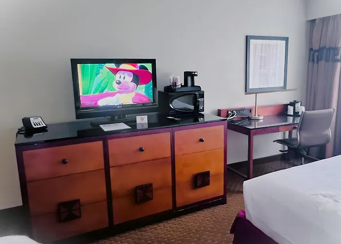 Indy Hotel